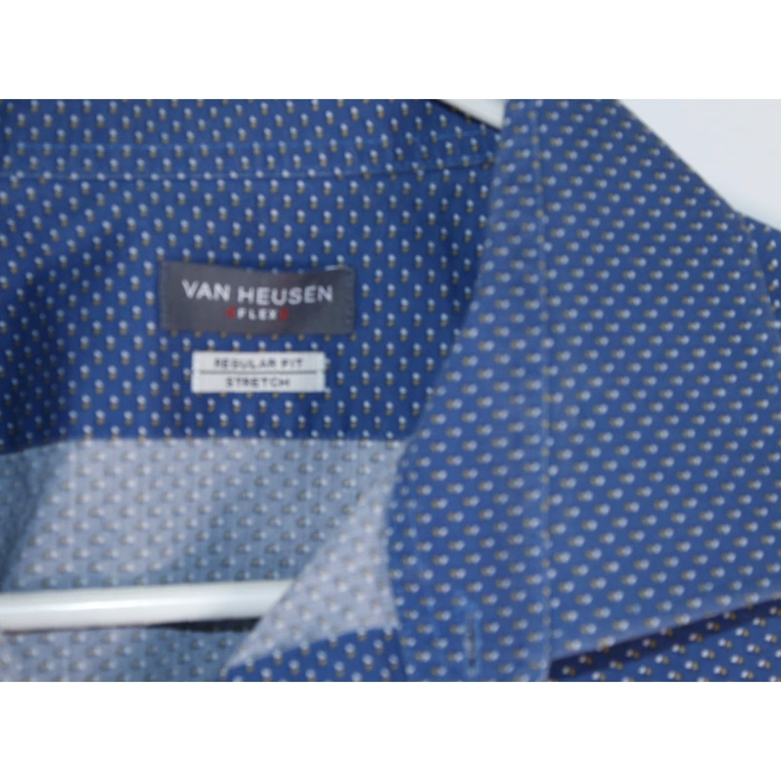 Van Heusen VAN HEUSEN Button-Up Shirt Geo Dots Reg Fit Stretch Men 16 L Blue Casual Polka Dot Long Sleeve Button-Up Shirt Size US L / EU 52-54 / 3 - 5 Thumbnail