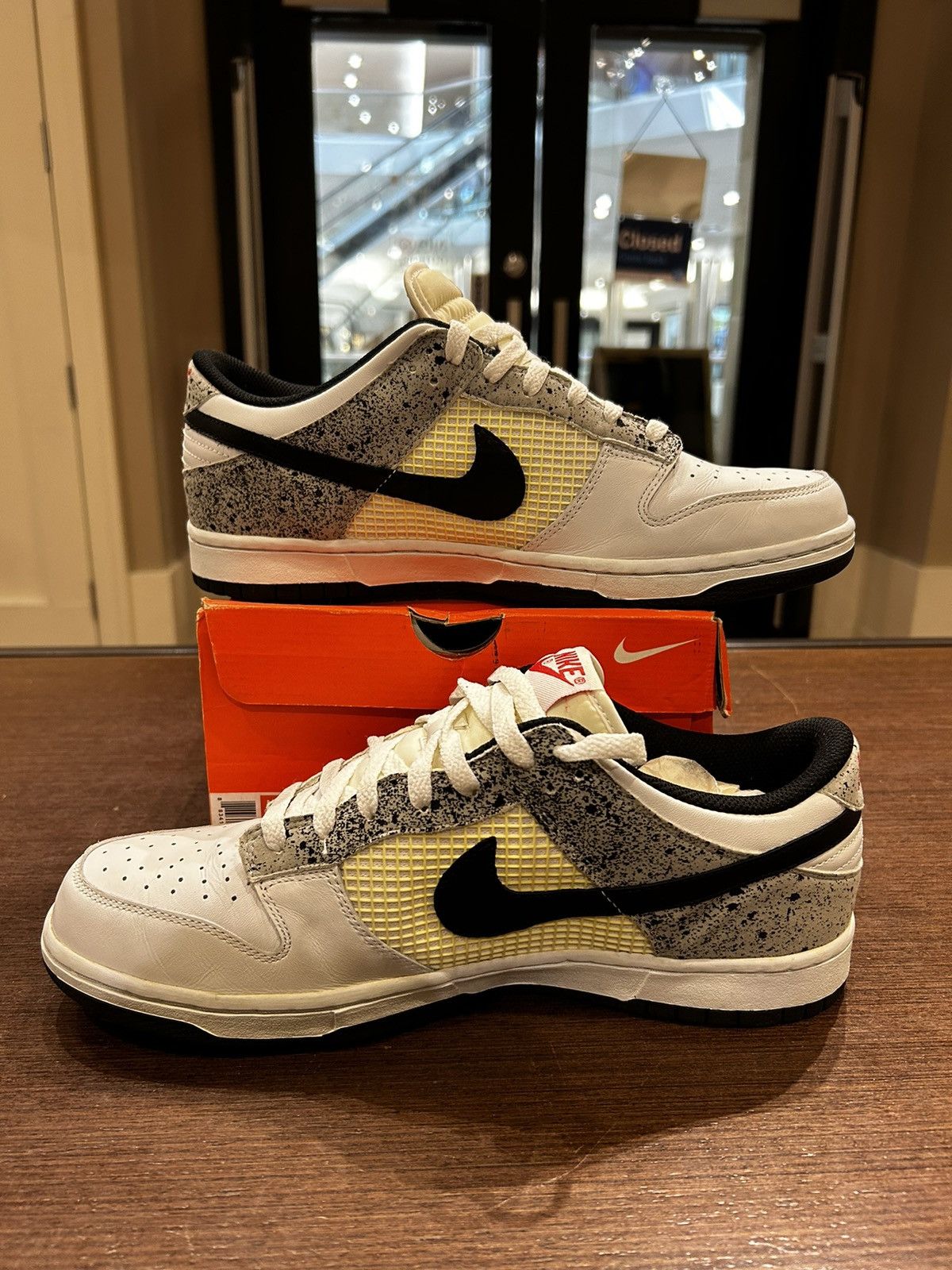 Nike Nike Dunk Low CL Jordan Pack Oreo Size US 11 / EU 44 - 2 Thumbnail