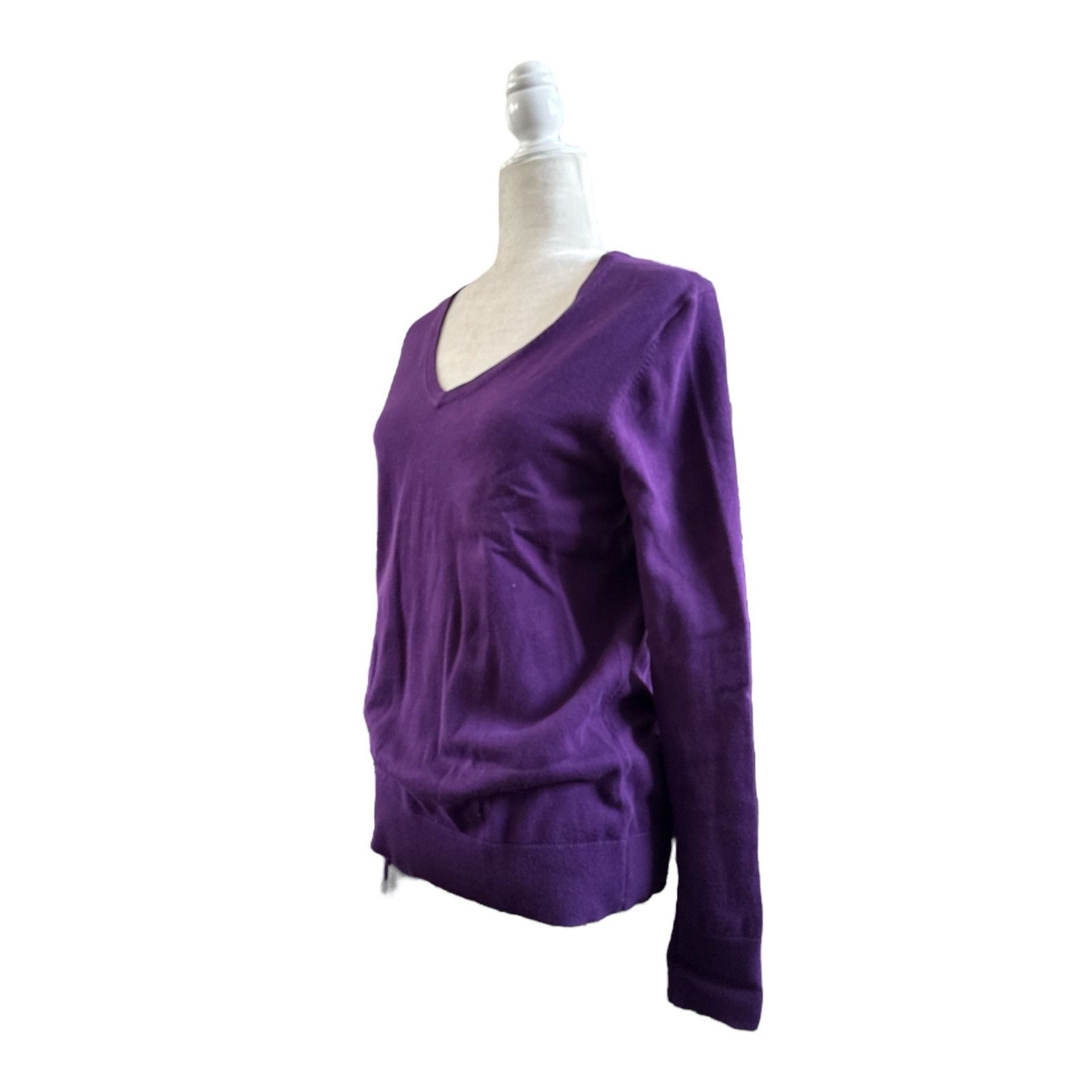 Kirkland Signature Kirkland Womens Signature Long Sleeve V-Neck Sweater Purple Size L / US 10 / IT 46 - 5 Thumbnail