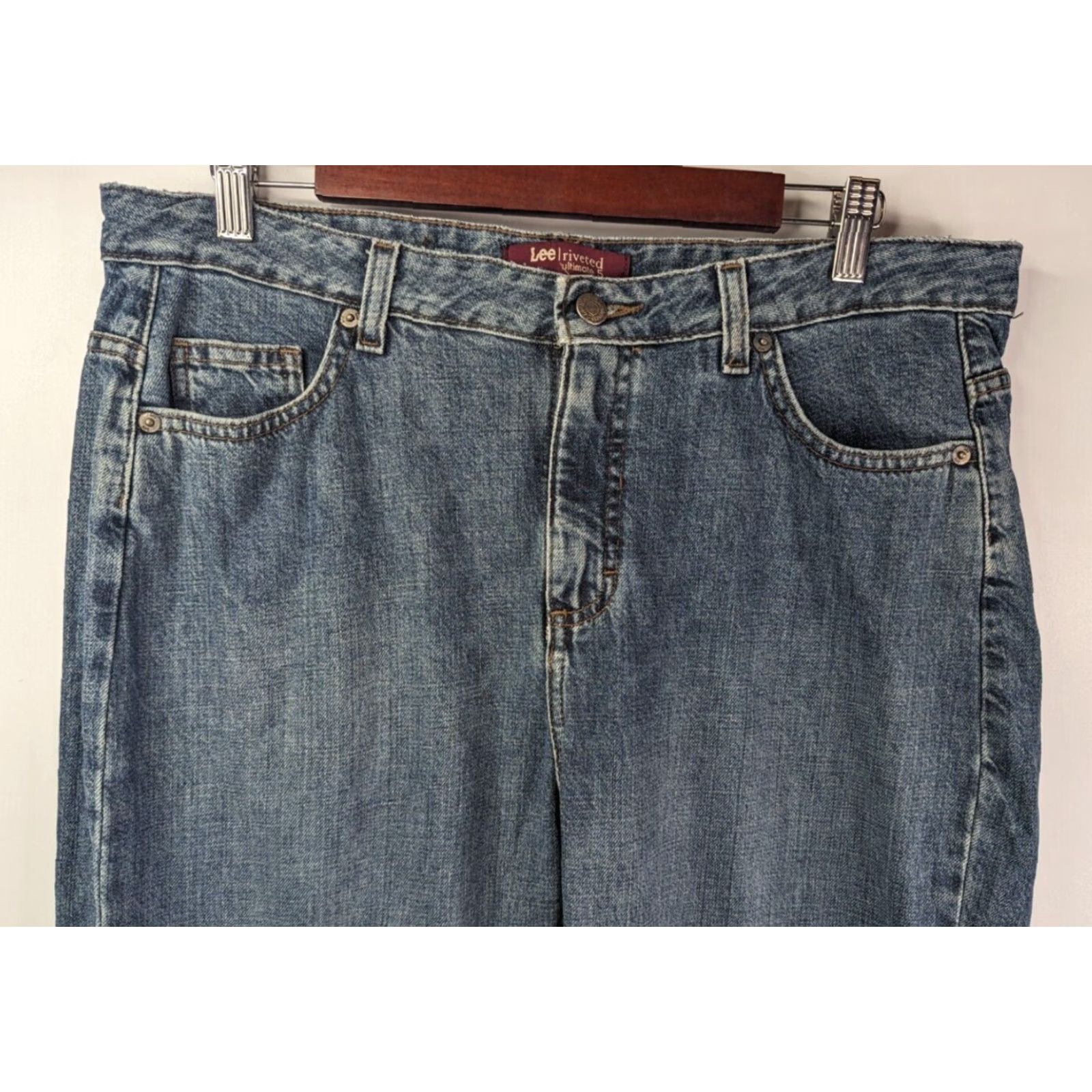 Lee VINTAGE Lee Riveted Jeans Womens Size 16 Petite High Rise Straight Denim 5-Pocket Blue 90s Grunge Y2K Mens Womens Girls? Size 38" / US 16 / IT 52 - 2 Thumbnail