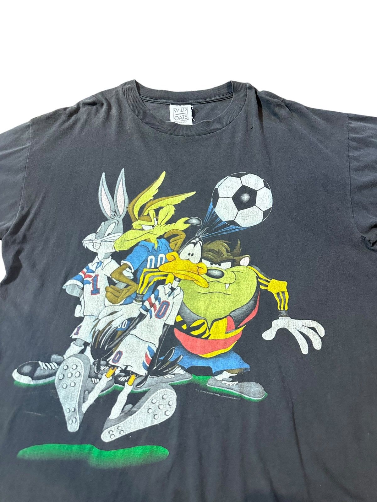 Vintage Vintage Looney Tunes Soccer Tee Size US XL / EU 56 / 4 - 1 Thumbnail