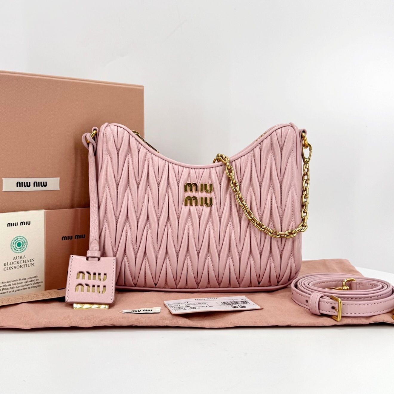 Miu Miu Matelassé Napa Chain Shoulder Bag Crossbody Pink Size ONE SIZE - 1 Thumbnail