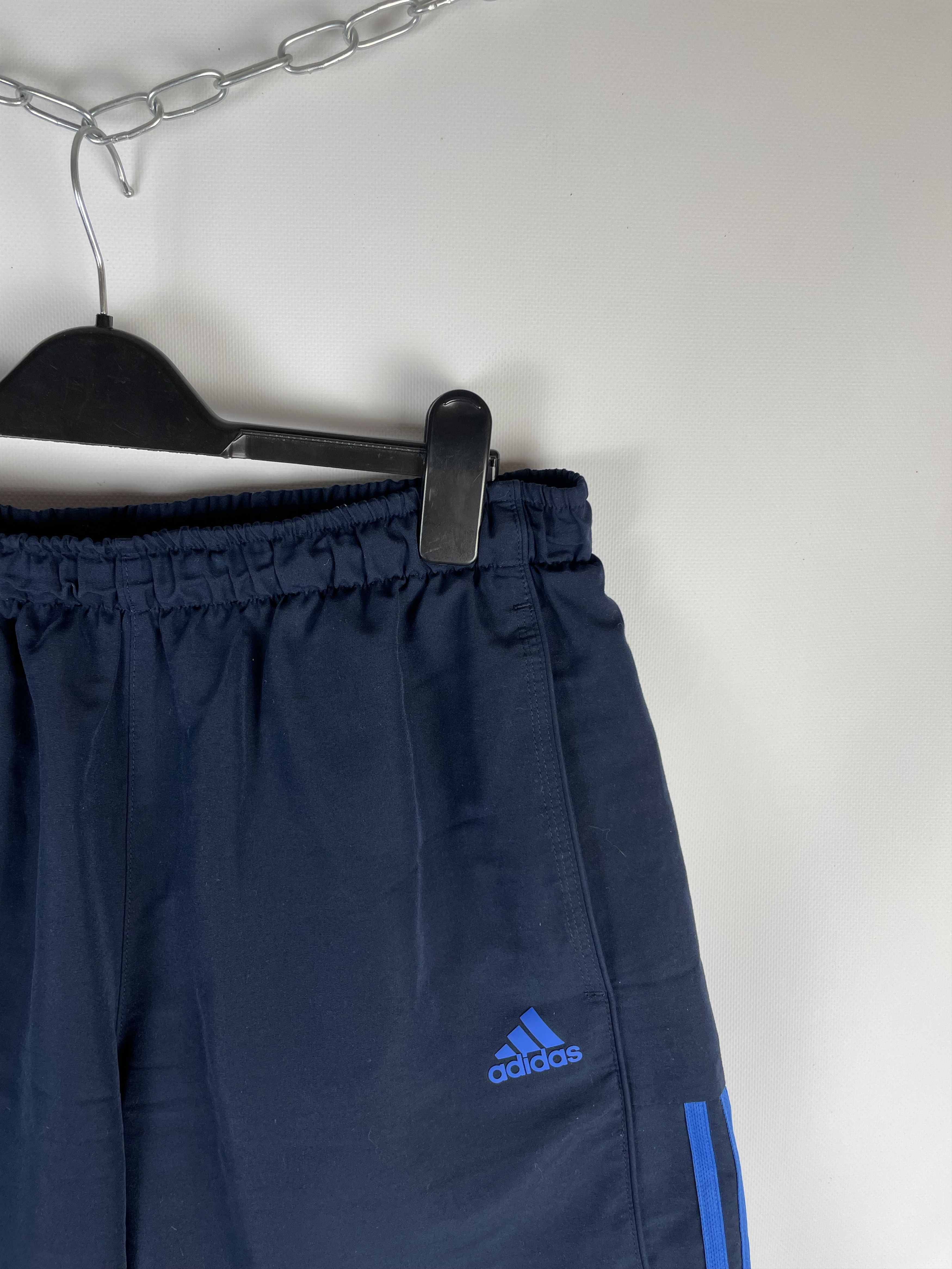 Adidas Vintage Adidas Shorts Y2k Size US 34 / EU 50 - 4 Thumbnail