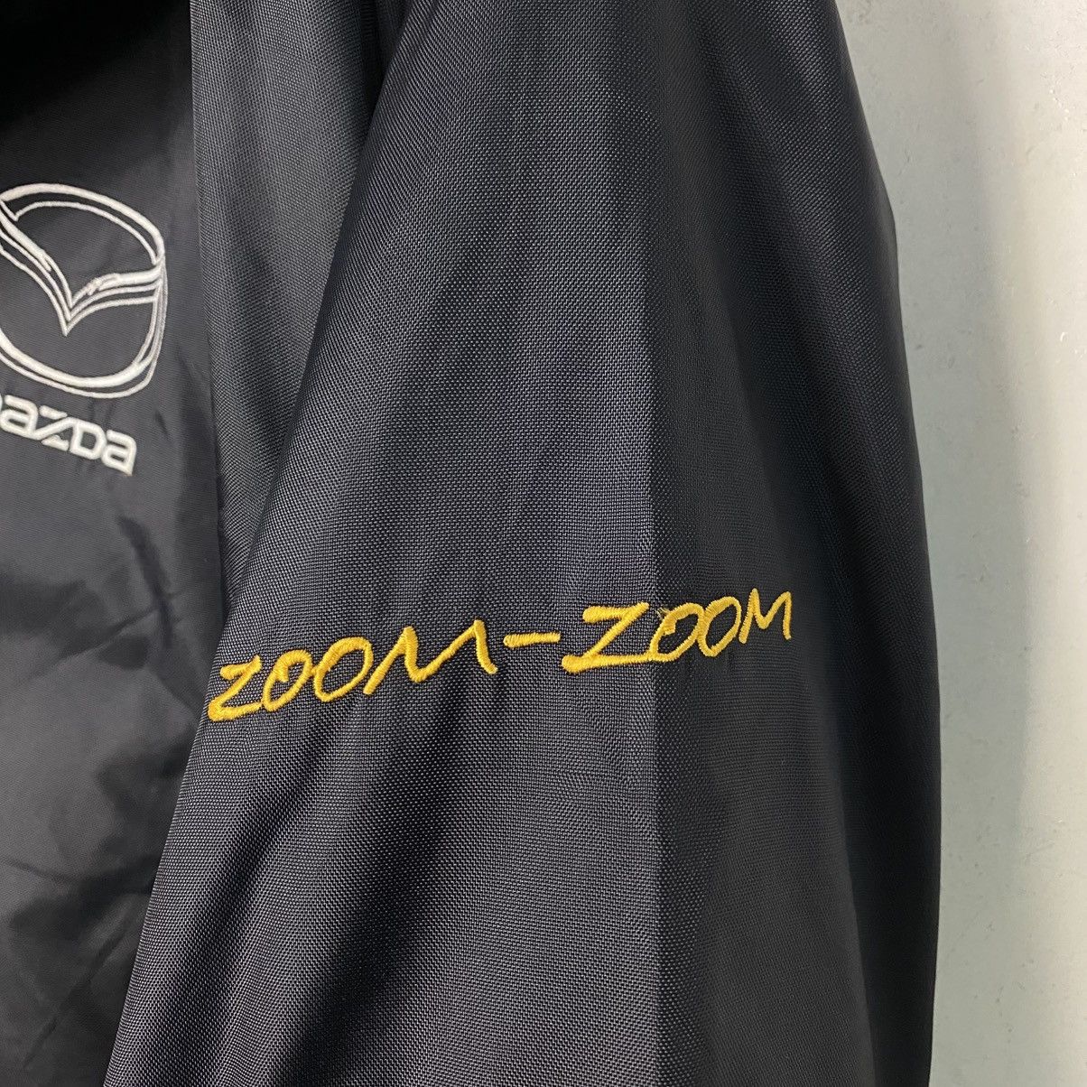 Sports Specialties Mazda zipper jacket Size US M / EU 48-50 / 2 - 16 Thumbnail