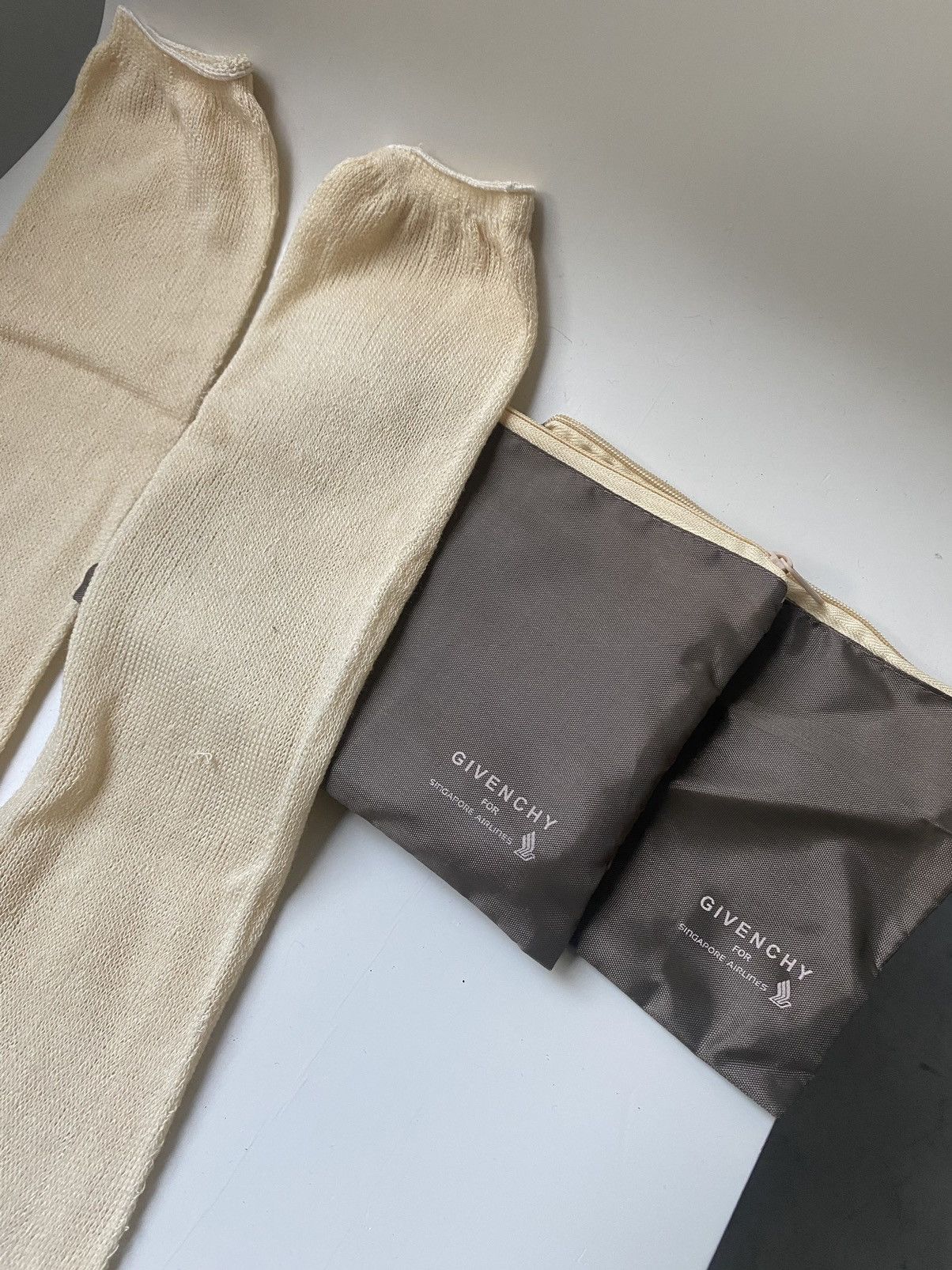 Givenchy Givenchy Linen Socks Veryrare , Streetwear style Gucci,Prada Size ONE SIZE - 2 Thumbnail