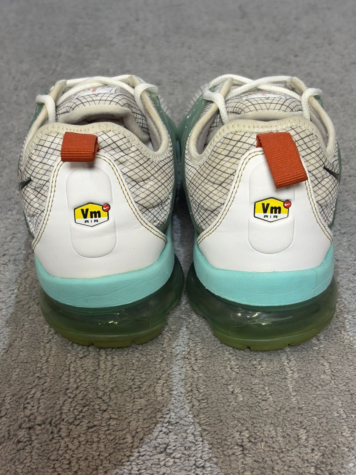 Nike Nike Air Vapormax Plus White Aurora Green 924453-107 Size US 10.5 / EU 43-44 - 8 Thumbnail