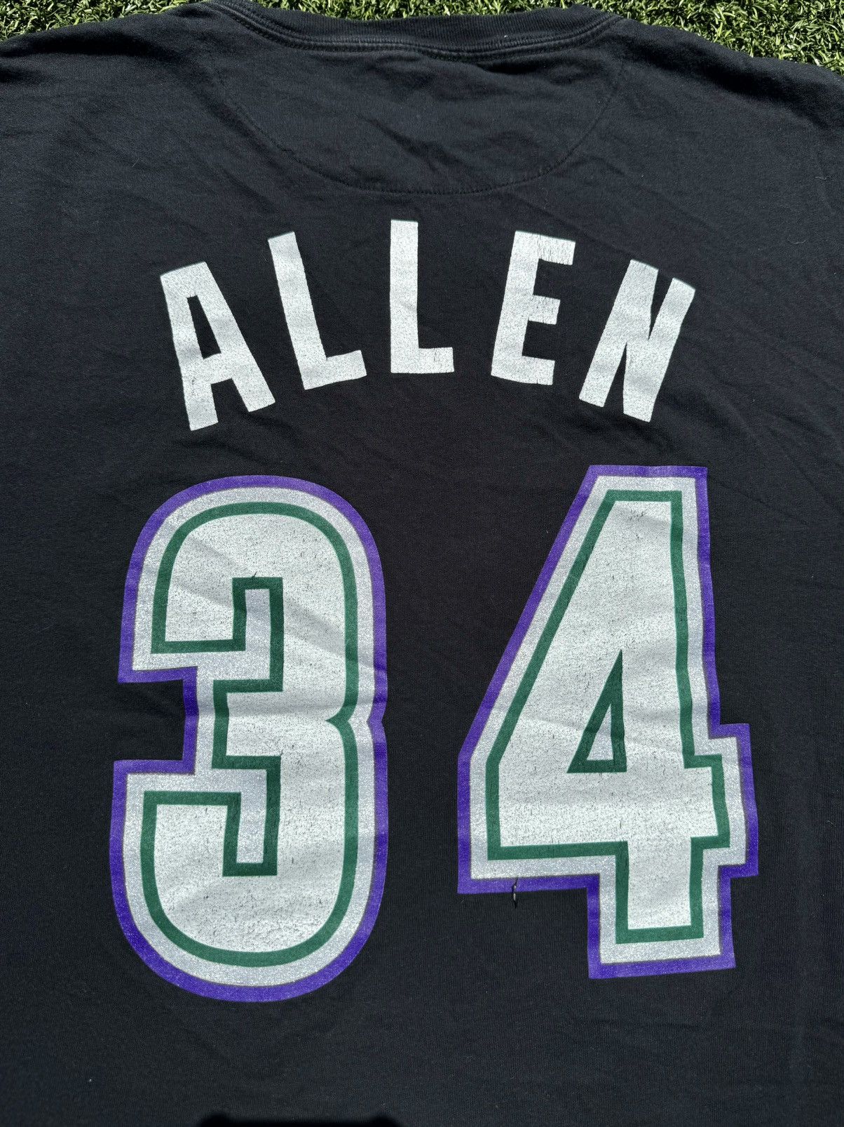Mitchell & Ness Milwaukee Bucks Ray Allen Mitchell & Ness Jersey Size US M / EU 48-50 / 2 - 6 Thumbnail