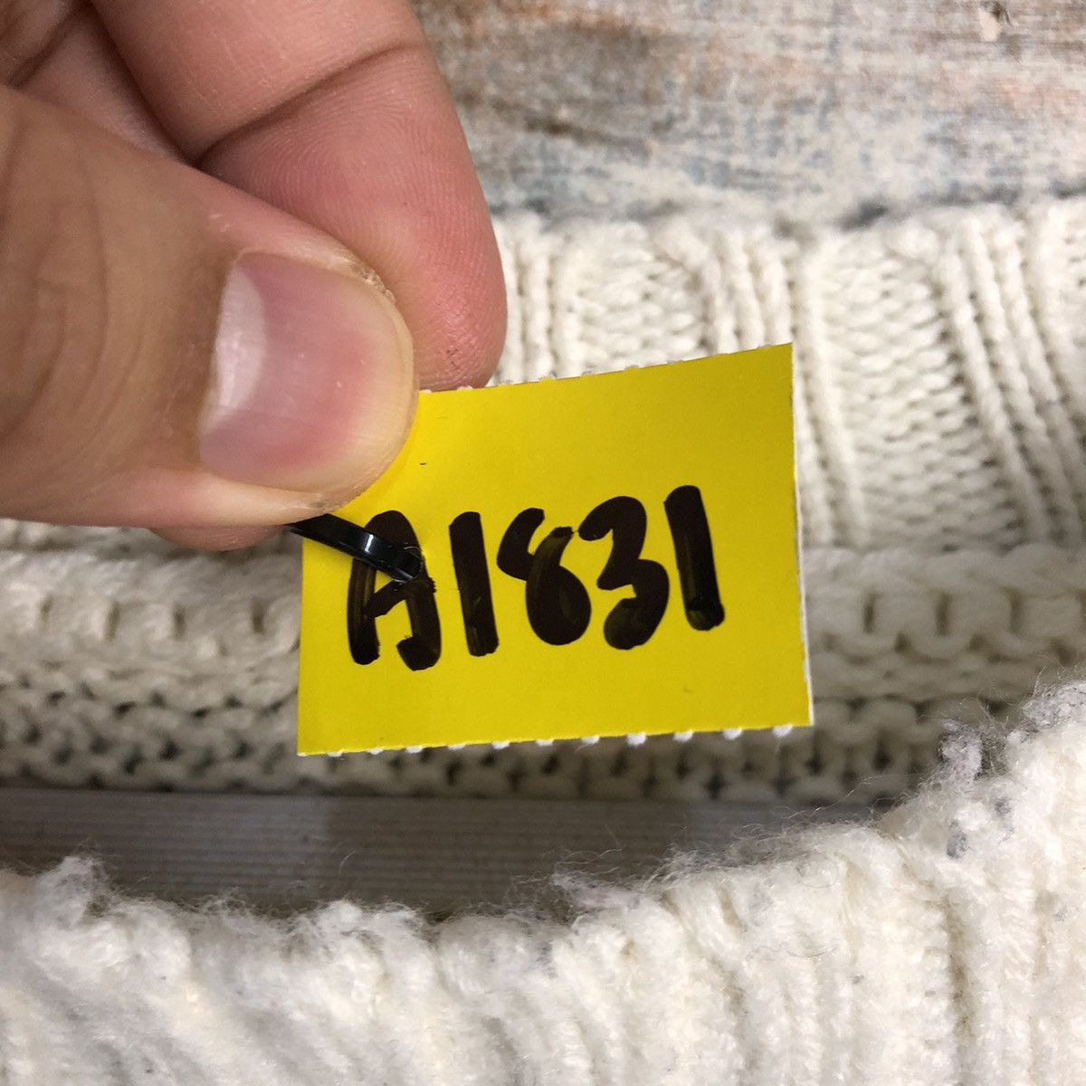 GU × Homespun Knitwear GU vintage white Knitwear #A1831 Size US L / EU 52-54 / 3 - 10 Thumbnail