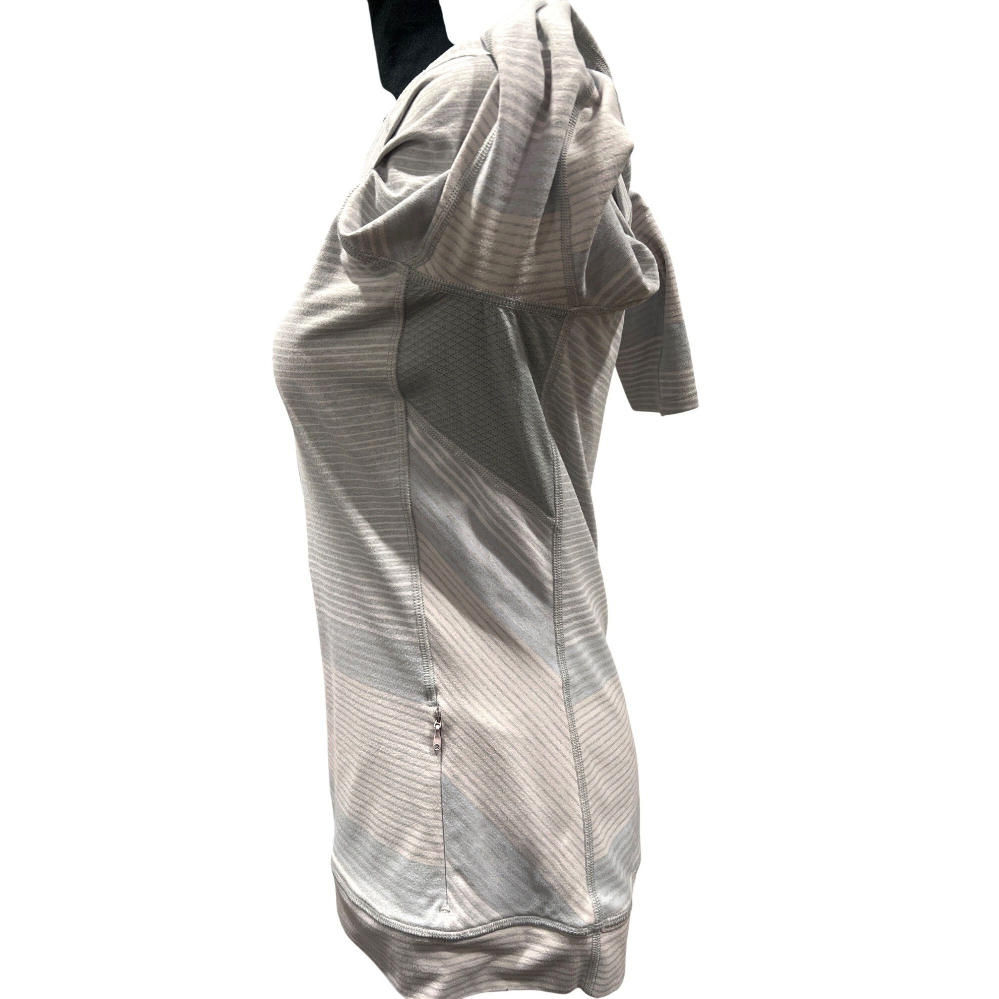 Lululemon Lululemon Think Fast Long SleeveOm Stripe Heathered Silver S Size M / US 6-8 / IT 42-44 - 5 Thumbnail