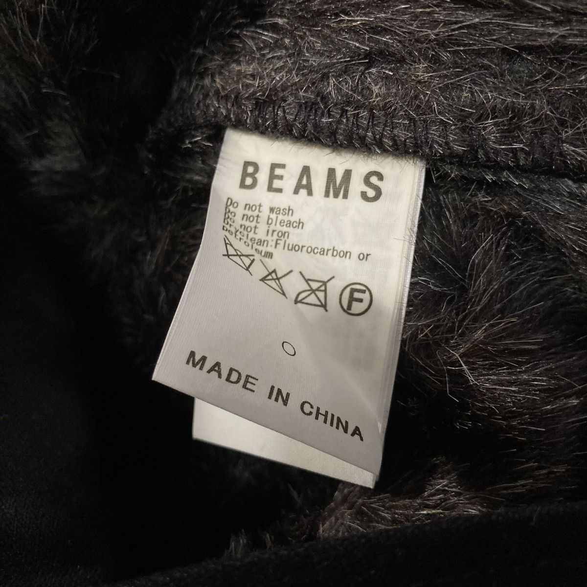 Le Grande Bleu (L.G.B.) BEAMS Bono Hooded Fur Apocalypse Jacket Gothic Vkei Japanese Size US M / EU 48-50 / 2 - 12 Thumbnail