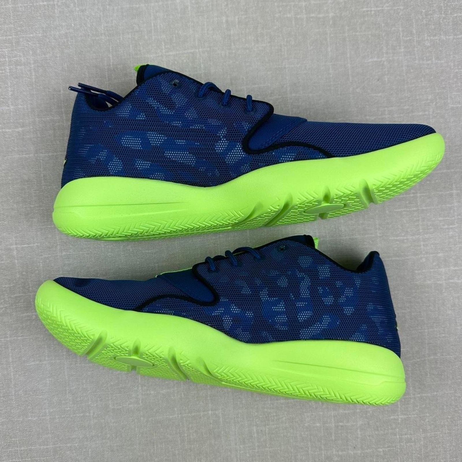 Jordan Brand 2015 Jordan Eclipse "Insignia Blue" Women 7.5 Size US 7.5 / IT 37.5 - 4 Thumbnail