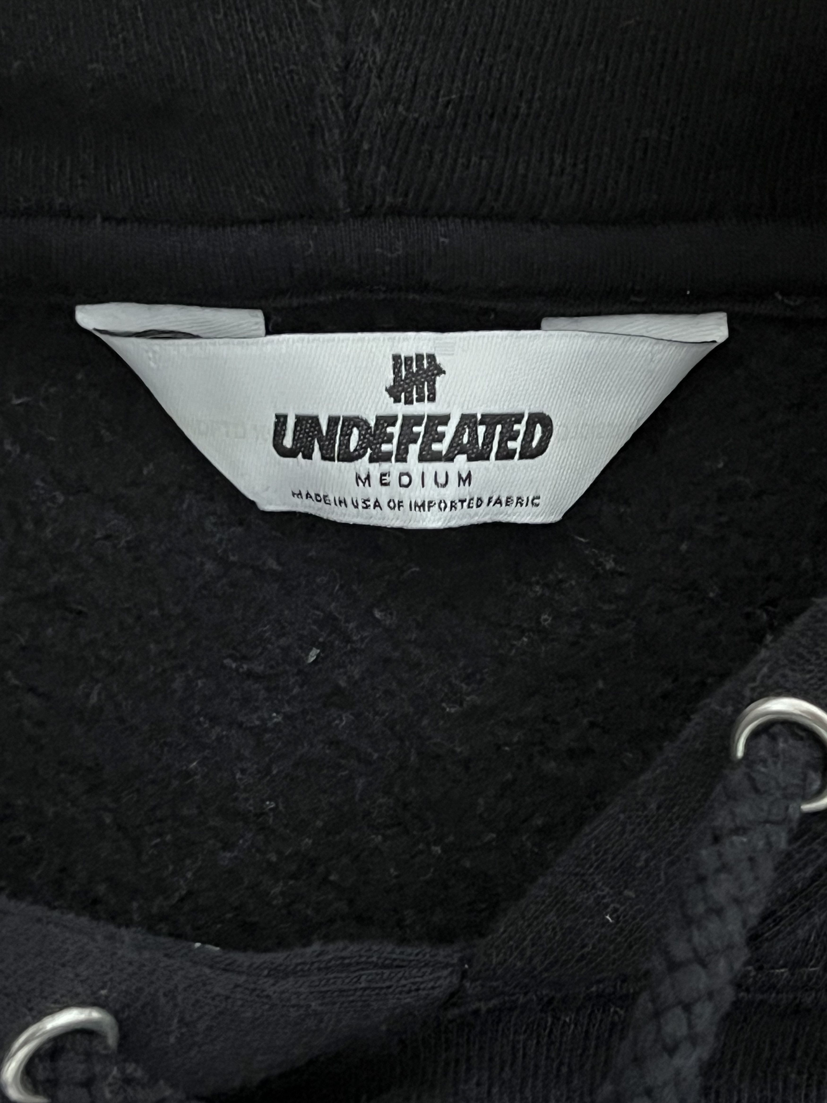 Undefeated 💚 2017 Undefeated Blood Stripe Logo Hoodie Black Medium Size US M / EU 48-50 / 2 - 4 Thumbnail