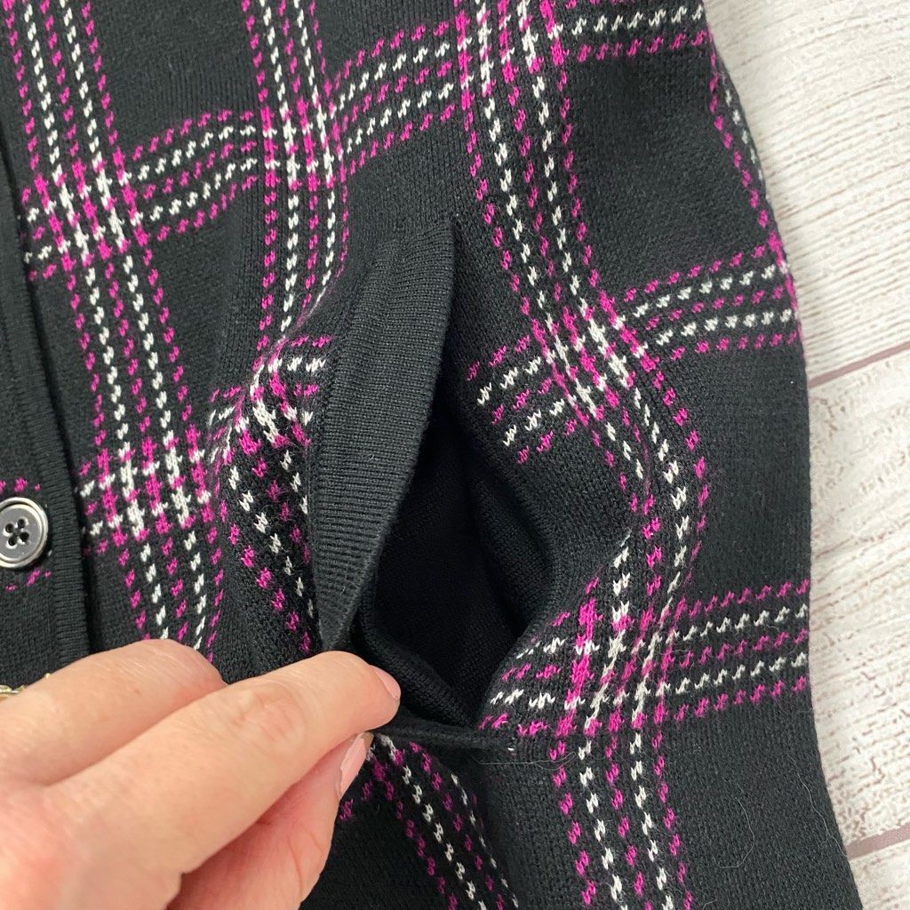 Jones New York Jones New York women L new w/tags signature plaid sweater bu Size L / US 10 / IT 46 - 12 Thumbnail