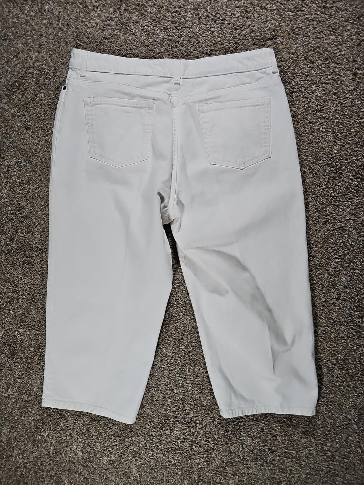L.L. Bean LL Bean Classic Fit 16 Petite White Jeans Size 38" / US 16 / IT 52 - 6 Thumbnail