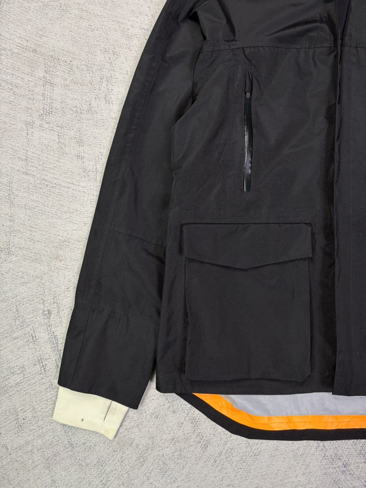 Undercover Undercover ‘Waiting For The Revolution’ Waterproof Jacket Size US M / EU 48-50 / 2 - 5 Thumbnail