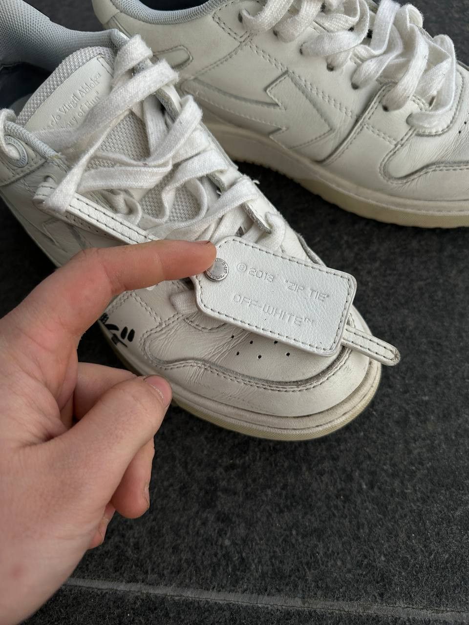 Off-White Off-white out office Size US 8.5 / IT 38.5 - 5 Thumbnail