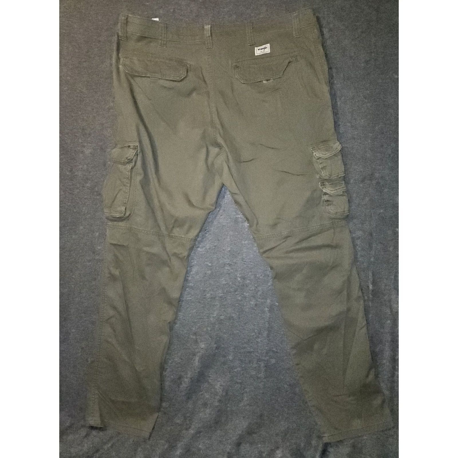 Wrangler VINTAGE Wrangler Cargo Pants Men's 40x32 Regular Tapered Green High Rise Hiking Size US 40 / EU 56 - 7 Thumbnail