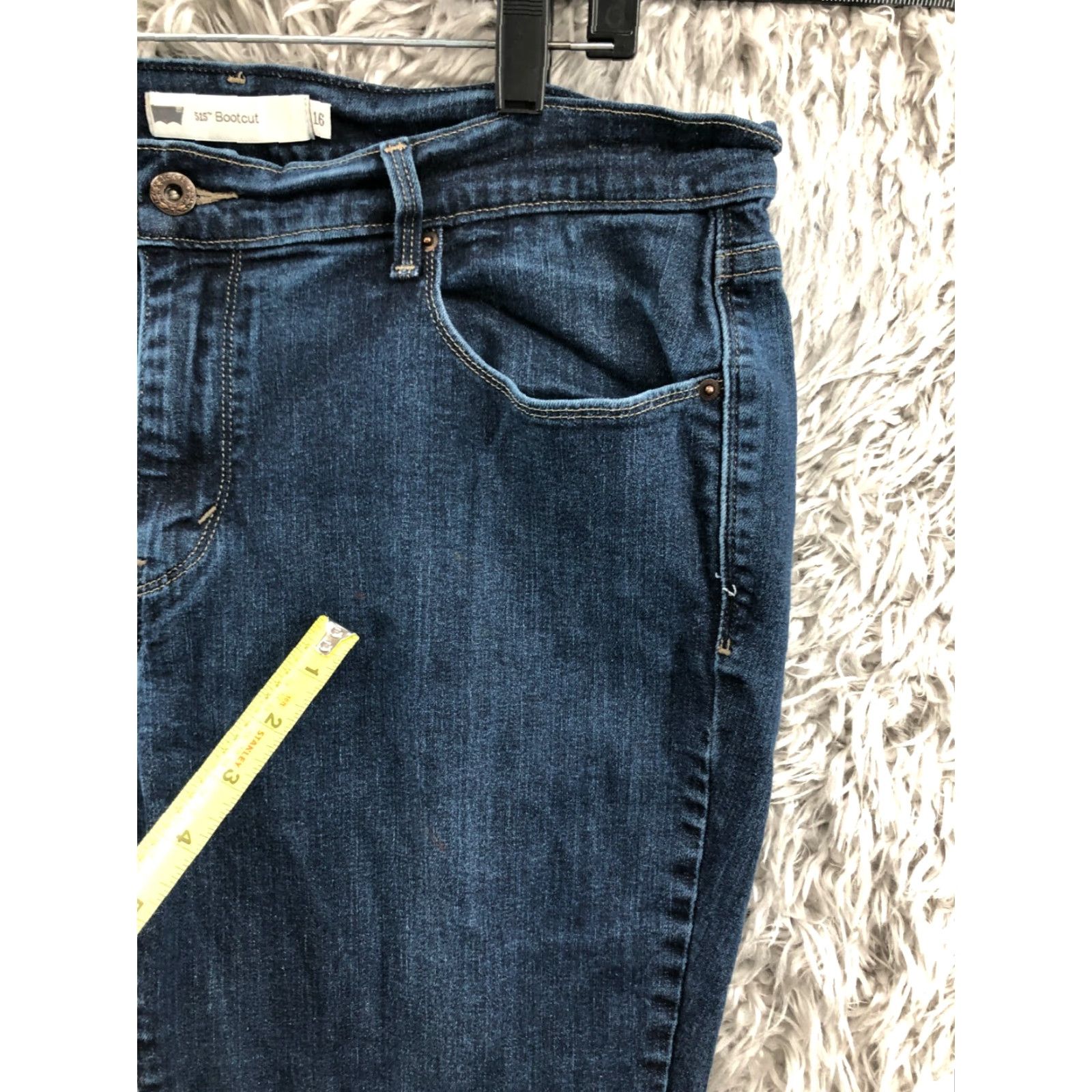 Levi's Levi's Jeans 515 Bootcut Size 16 Womens Dark Wash Blue Regular Inseam 30" Denim Cotton 5-Pocket Zipper Button Belt Loops Size 38" / US 16 / IT 52 - 7 Thumbnail