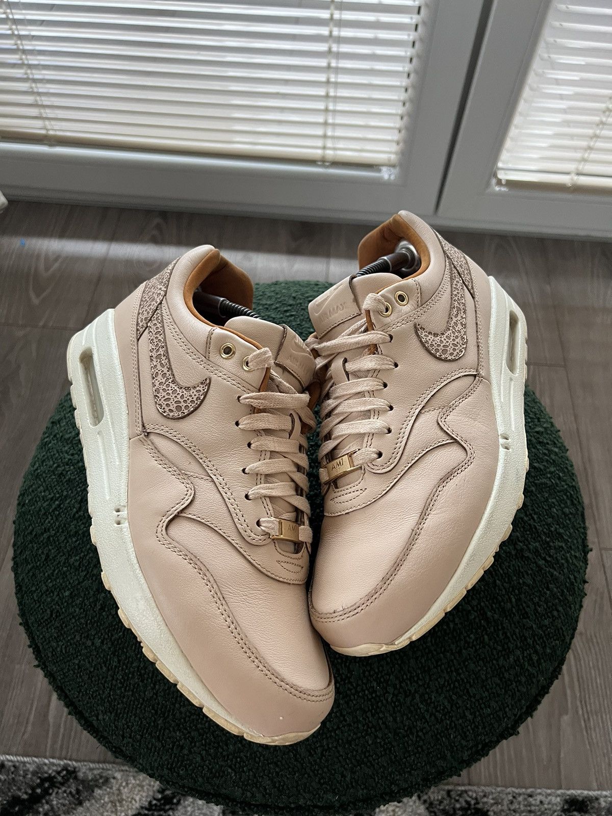 Sand Nike Thea Pinnacle Pinnacle Nike Air Max Beige Zwart Air Max