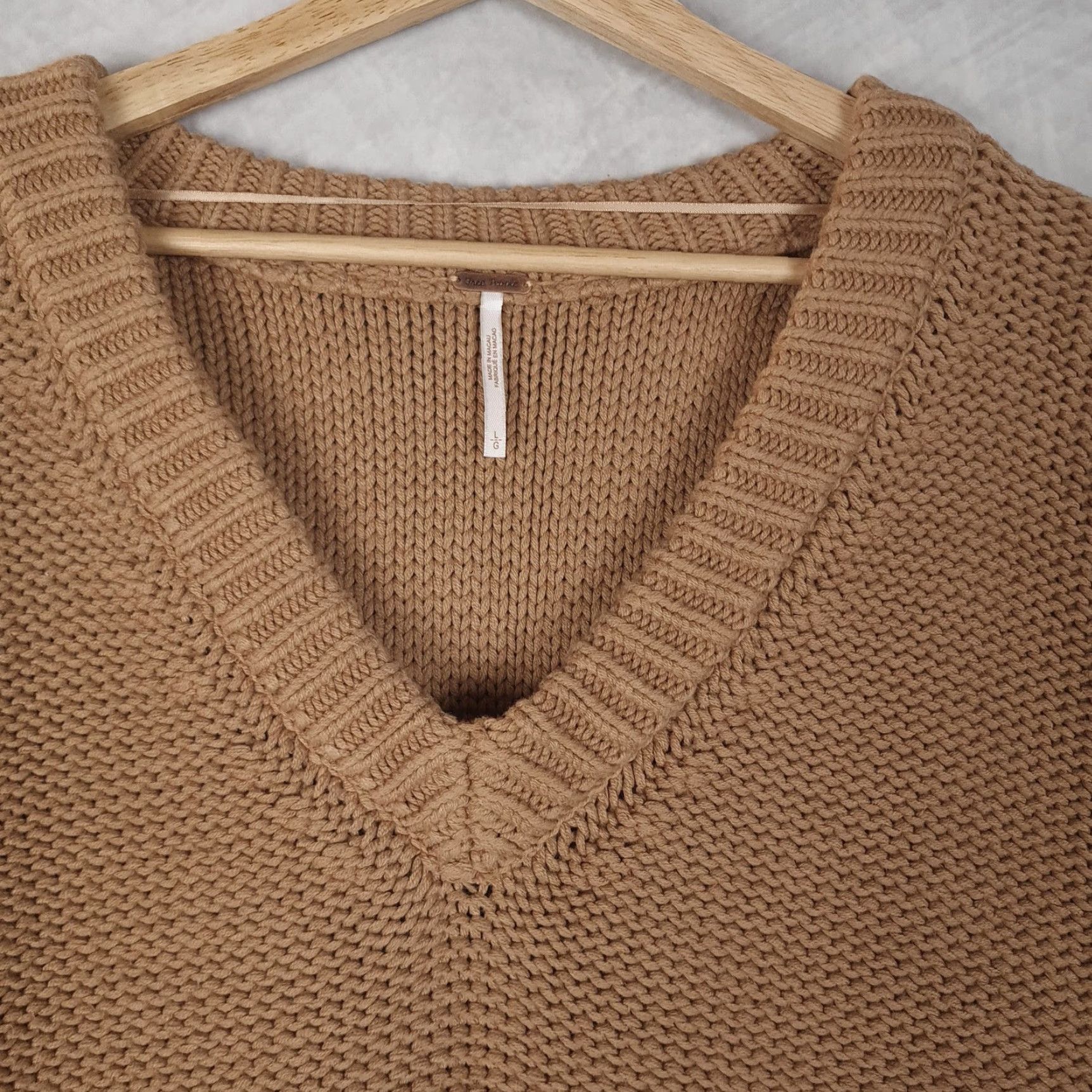 Free People Free People Sweater Womens Large Brown V-Neck Oversized Pullover Knits Chunky Knit Casual Fall Winter Size L / US 10 / IT 46 - 3 Thumbnail