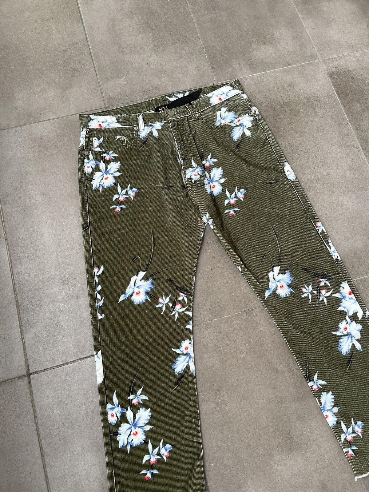 N21 !DS! FW22 N21 Floral Print Straight Leg Green Corduroy Pants Size US 32 / EU 48 - 8 Thumbnail