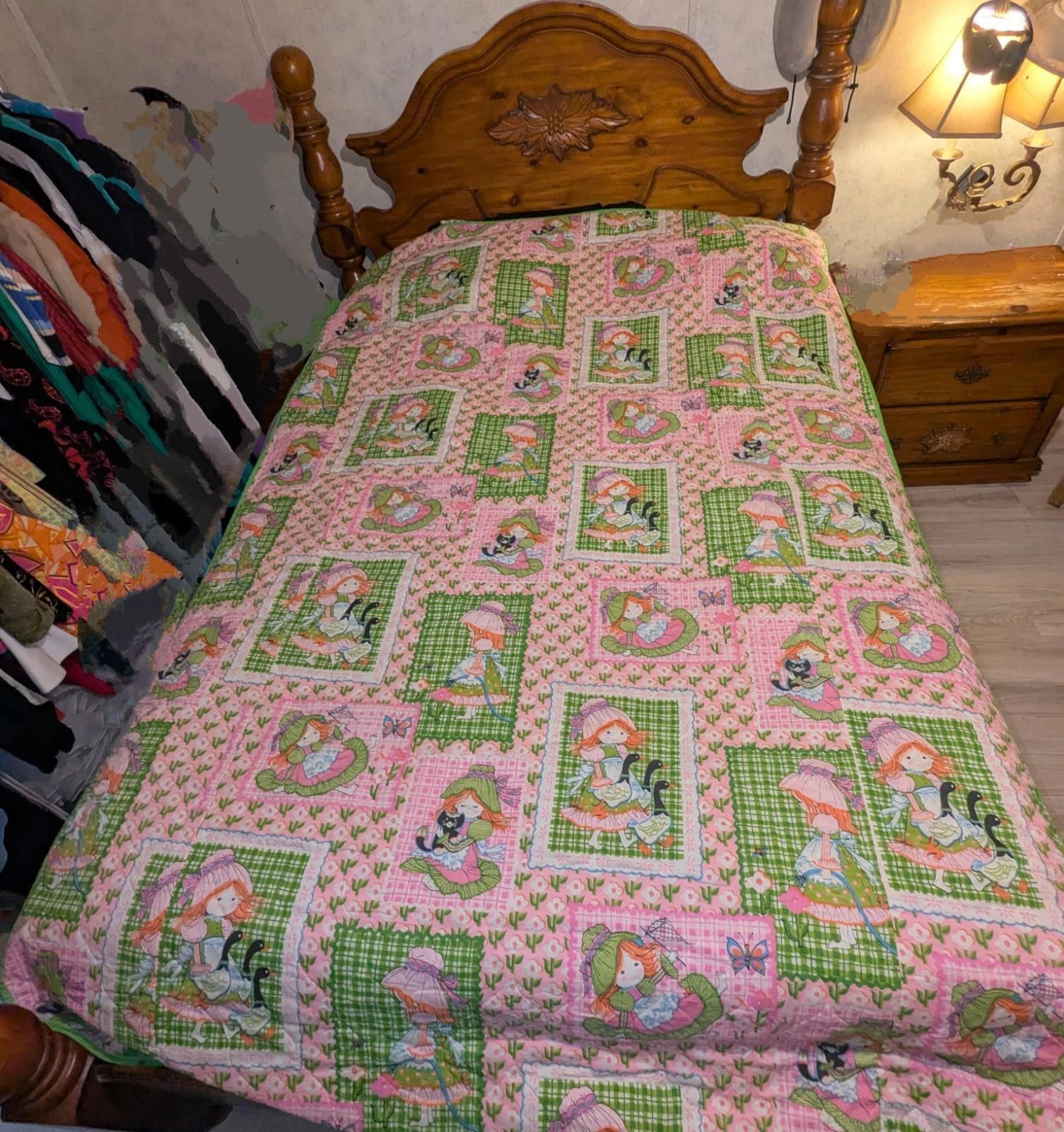 Sears VTG 70s Sears Pink Holly Hobbie Twin Comforter w/Dust Ruffle Size ONE SIZE - 2 Thumbnail