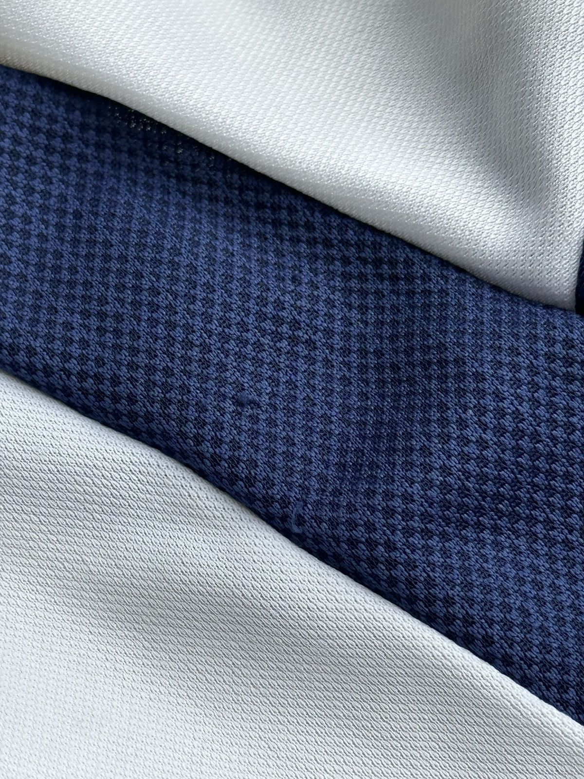Adidas Tottenham Hotspur 01/02 Home Football Jersey Size US XL / EU 56 / 4 - 14 Thumbnail