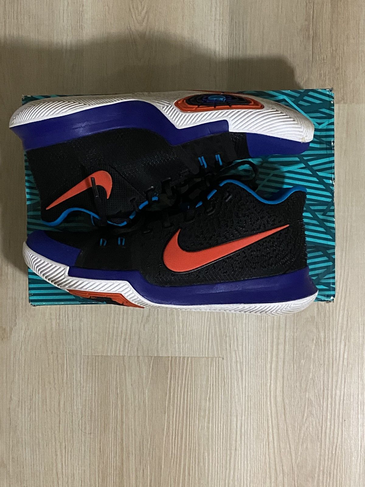 Nike Kyrie 3 Kyrache Light Size US 10.5 / EU 43-44 - 2 Thumbnail