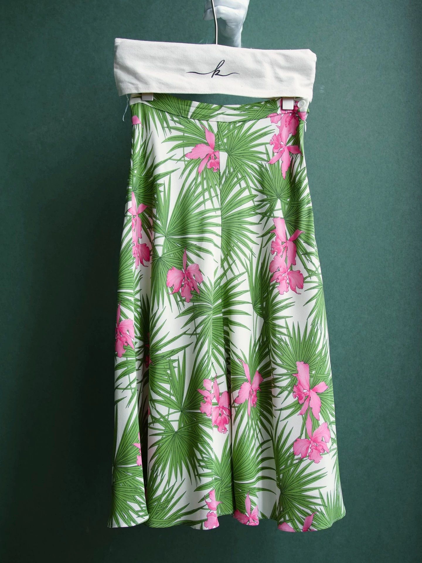 Celine Celine 2004 SS Runway Silk Floral Midi Skirt Size 25" / US 0 / IT 36 - 6 Thumbnail