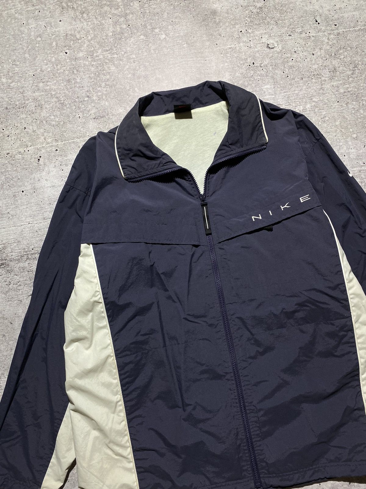 Nike Nike Vintage Light Jacket Size US M / EU 48-50 / 2 - 6 Thumbnail