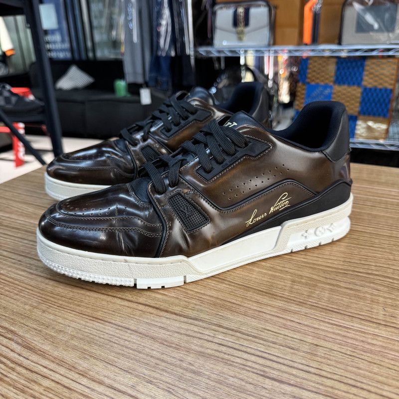 Louis Vuitton Louis Vuitton Trainer Casual Sneakers in Brown 0079 Size US 8 / IT 38 - 1 Thumbnail