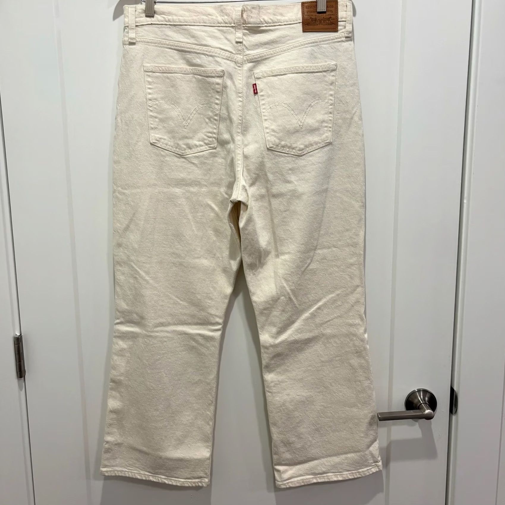 Levi's Levi's Women's Cream Ribcage Crop Boot Denim Jeans Size 32 Size 24" / US 00 / IT 34 - 4 Thumbnail