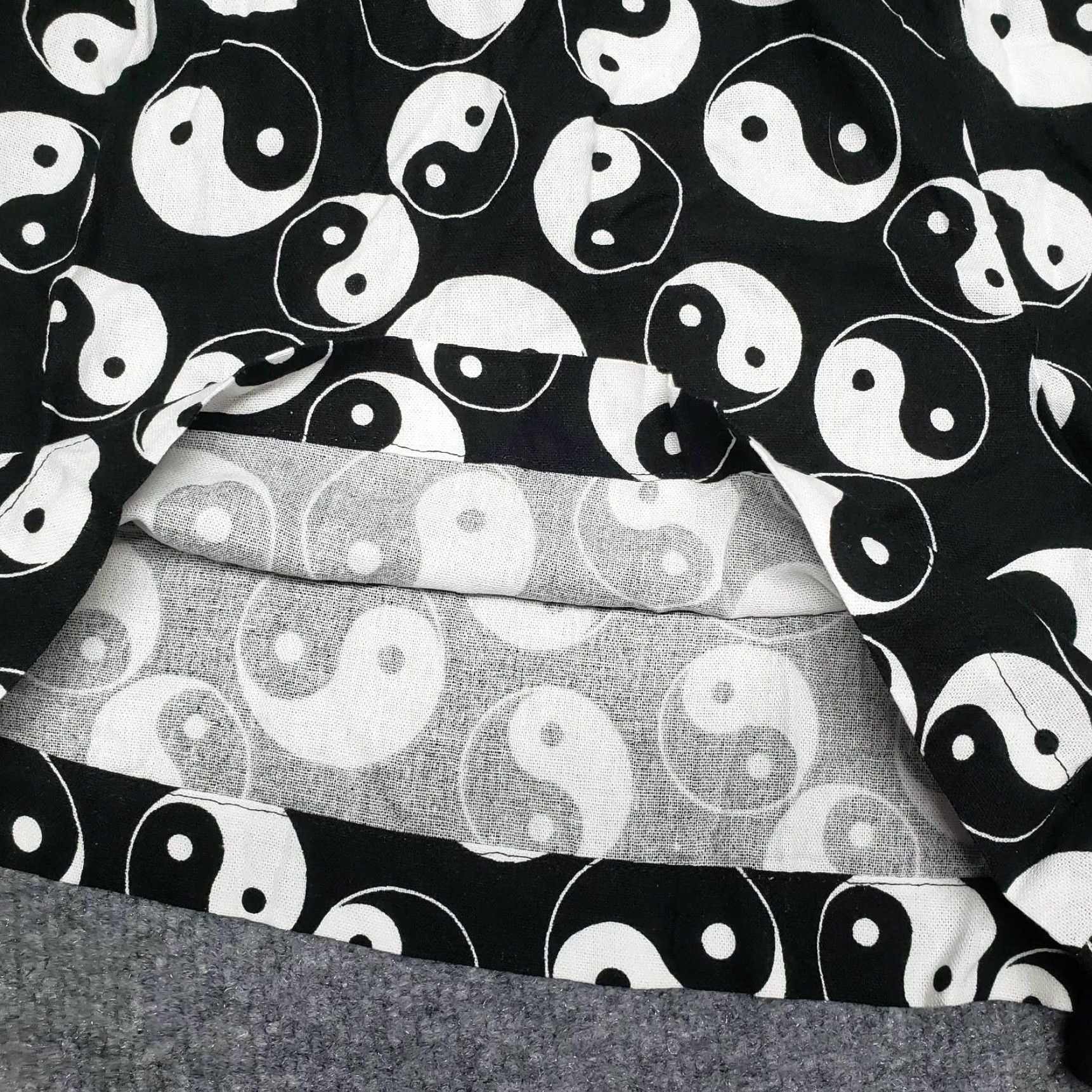 Vintage Rue21 Shorts Womens Plus 2X Black Yin Yang High Rise Linen Rayon Comfort Elastic Waist New Size 40" / US 18 - 3 Thumbnail