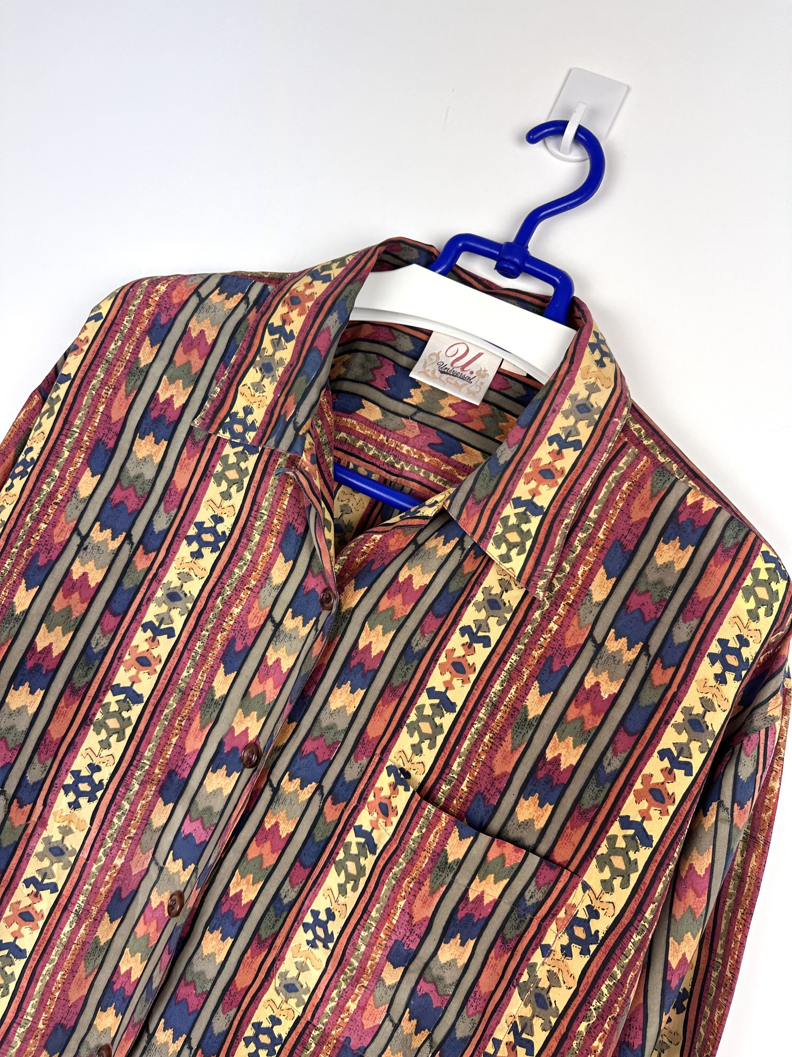 Vintage Vintage silk oversize shirt button up hippie 90s Size US M / EU 48-50 / 2 - 2 Thumbnail