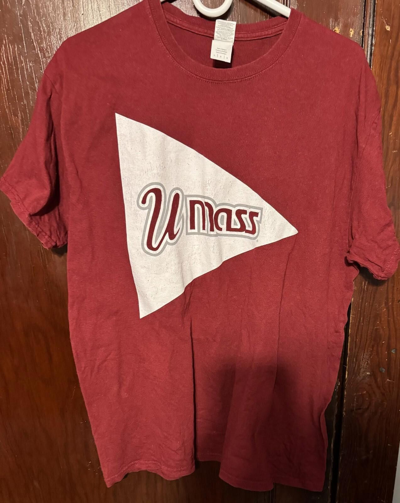 Other UMass Minutemen S/S Pennant T-shirt Men's L Red Size US L / EU 52-54 / 3 - 1 Thumbnail