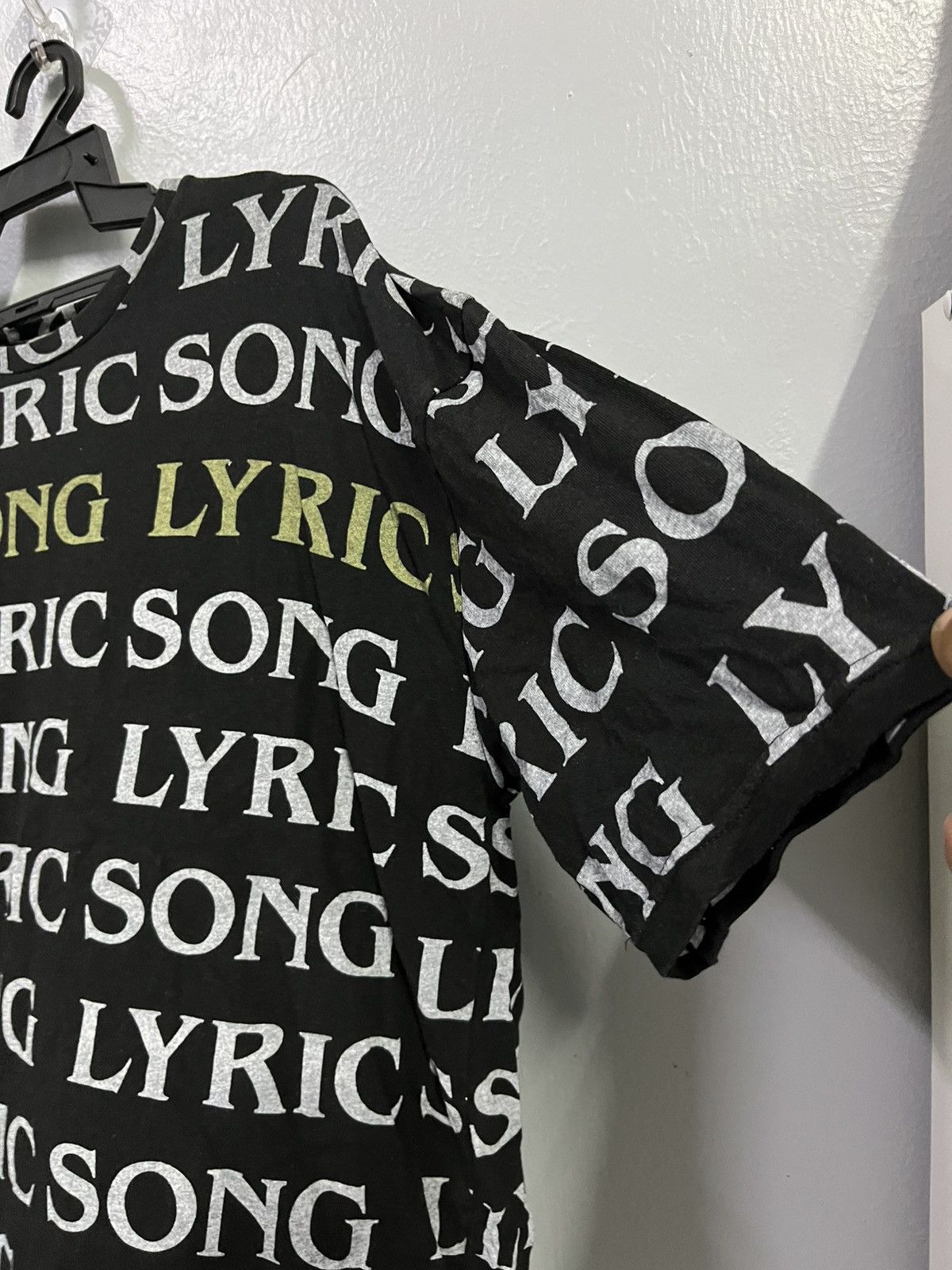 Japanese Brand lyric song azul by moussy tee Size US XL / EU 56 / 4 - 3 Thumbnail