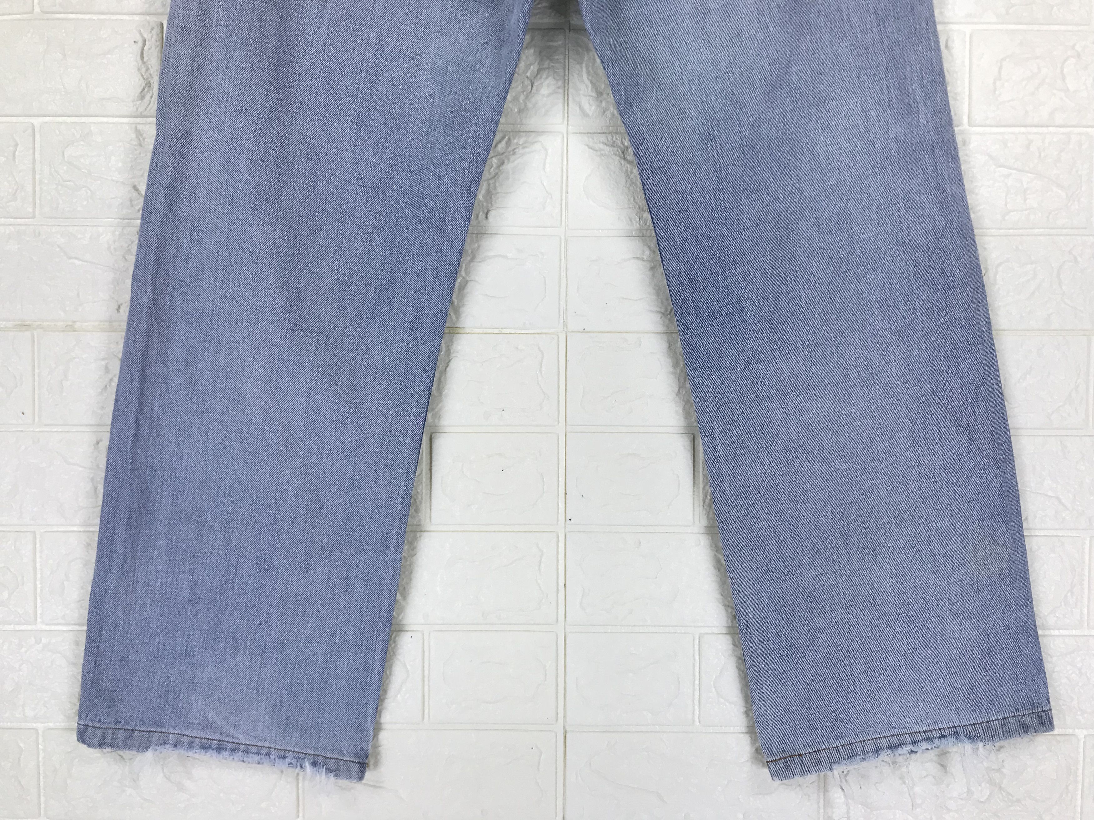 Levi's Vintage Levi's 509 Distressed Jeans Size US 31 - 8 Thumbnail