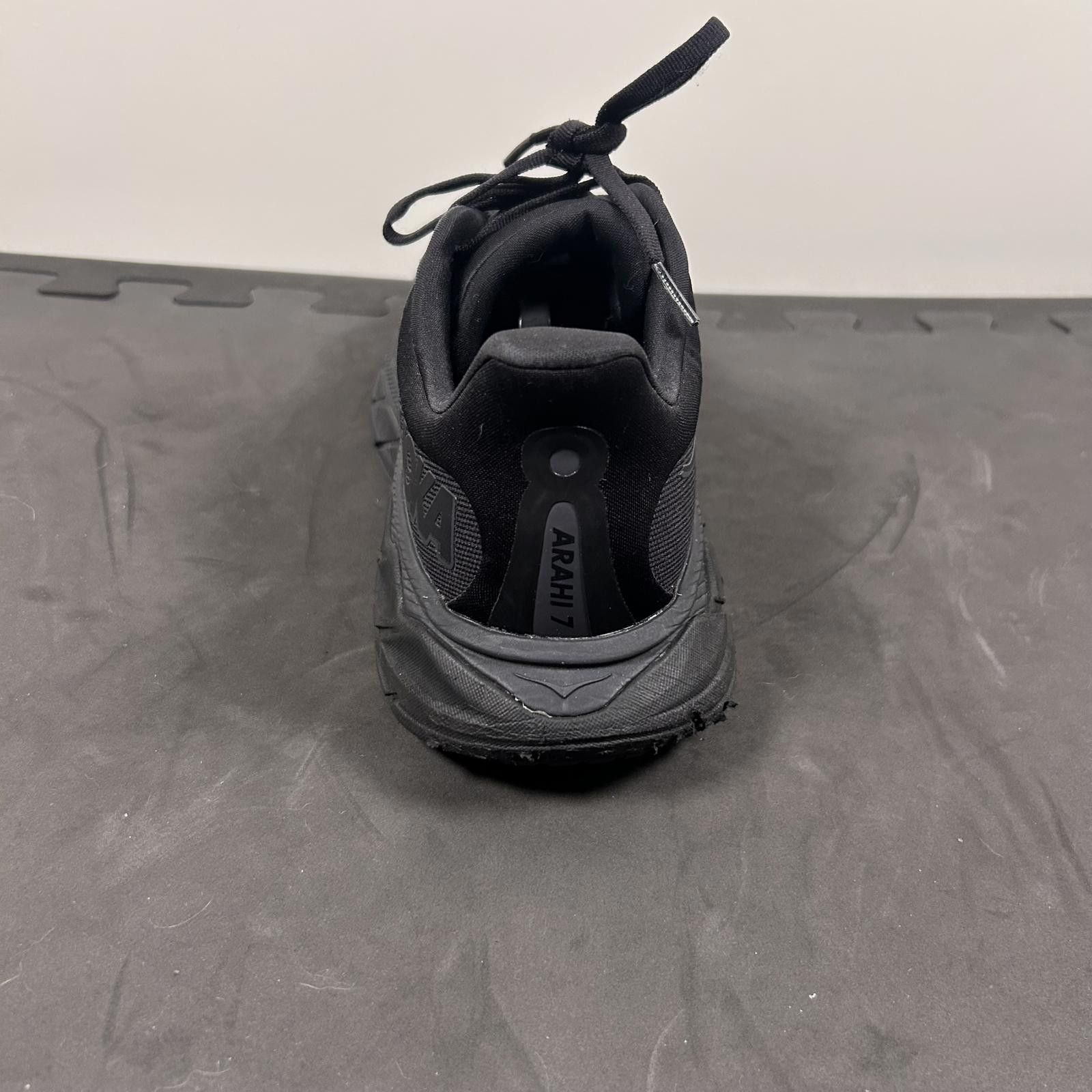 Hoka single left shoe: HOKA One One Arahi 7. Replacement/amputee. Size US 9 / EU 42 - 5 Thumbnail