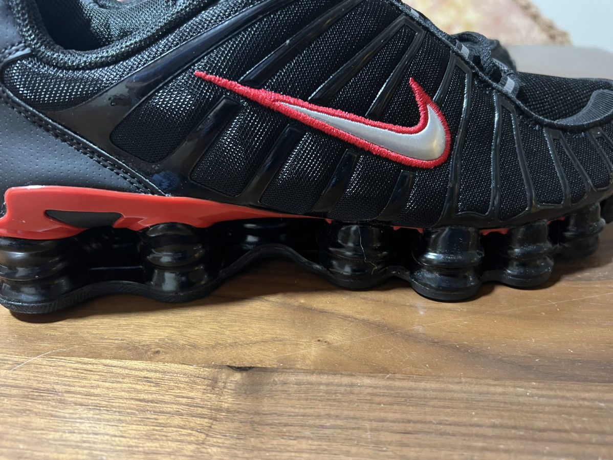 Nike Nike Shox TL Black/University Red Men’s Size 11 Sneakers Size US 11 / EU 44 - 8 Thumbnail