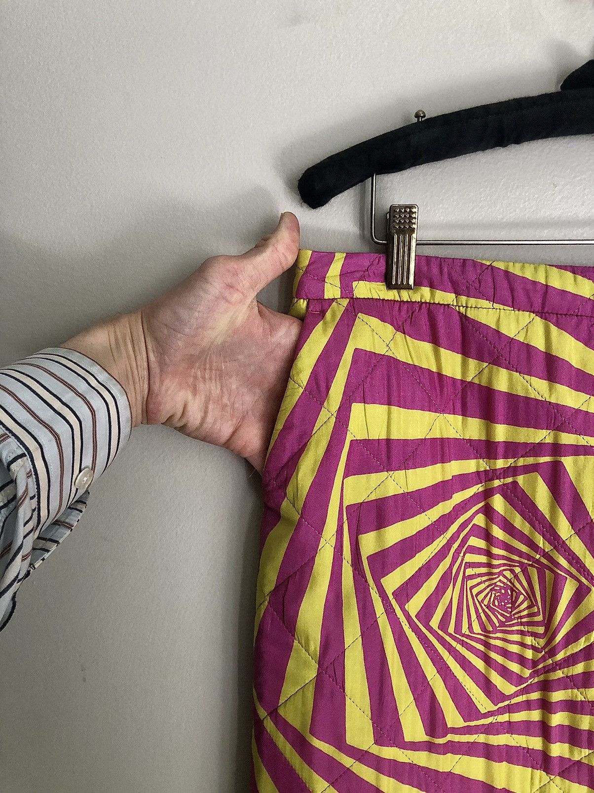 Dries Van Noten Dries Van Noten Runway AW14 Quilted Psychedelic Skirt Size 27" / US 4 / IT 40 - 5 Thumbnail