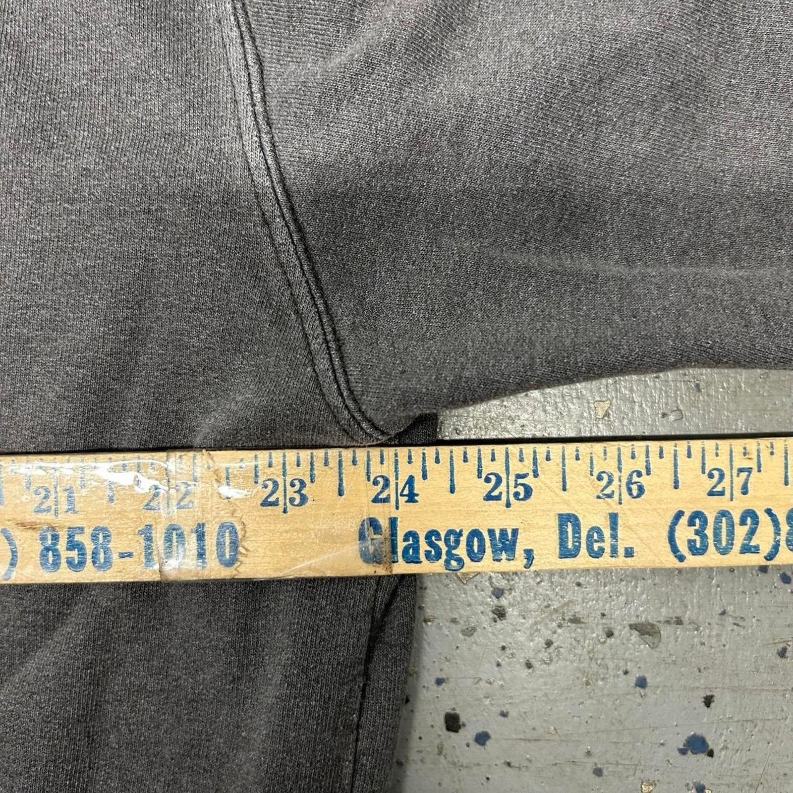 Old Navy Y2K Grey Old Navy crewneck sweatshirt with green logo Size US L / EU 52-54 / 3 - 4 Thumbnail