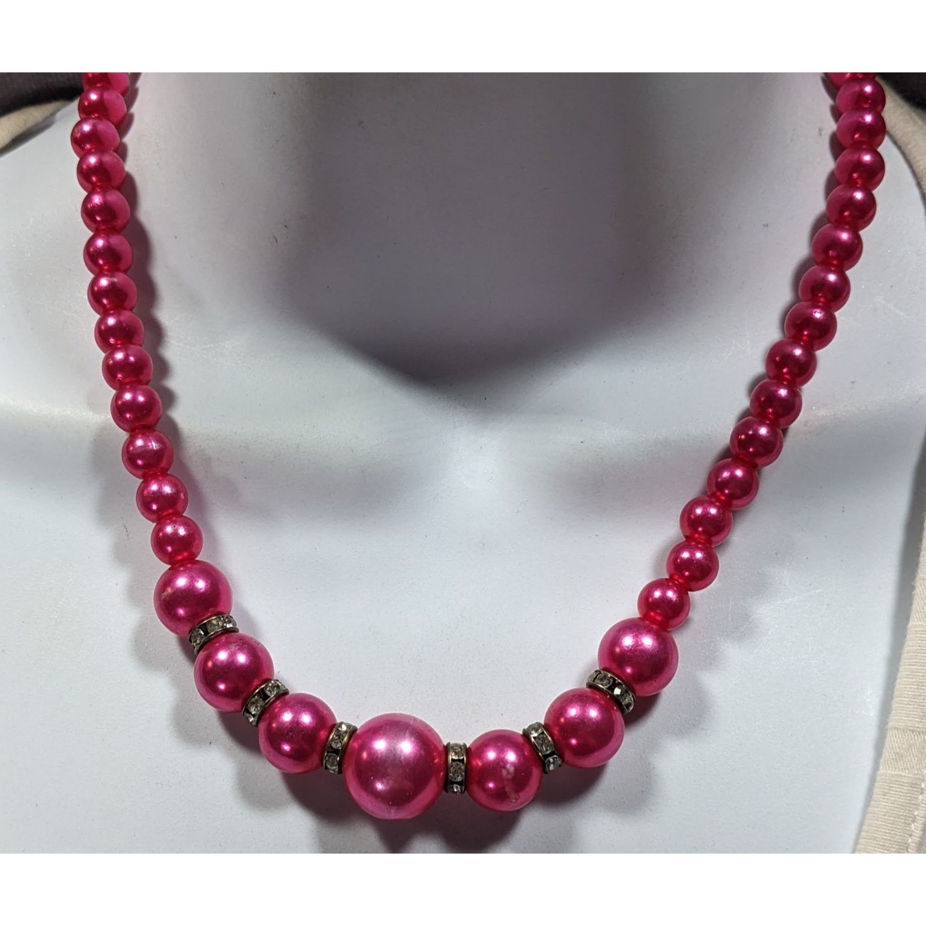 Other 80s Glam Magenta Faux Pearl And Rhinestone Beaded Necklace Size ONE SIZE - 5 Thumbnail