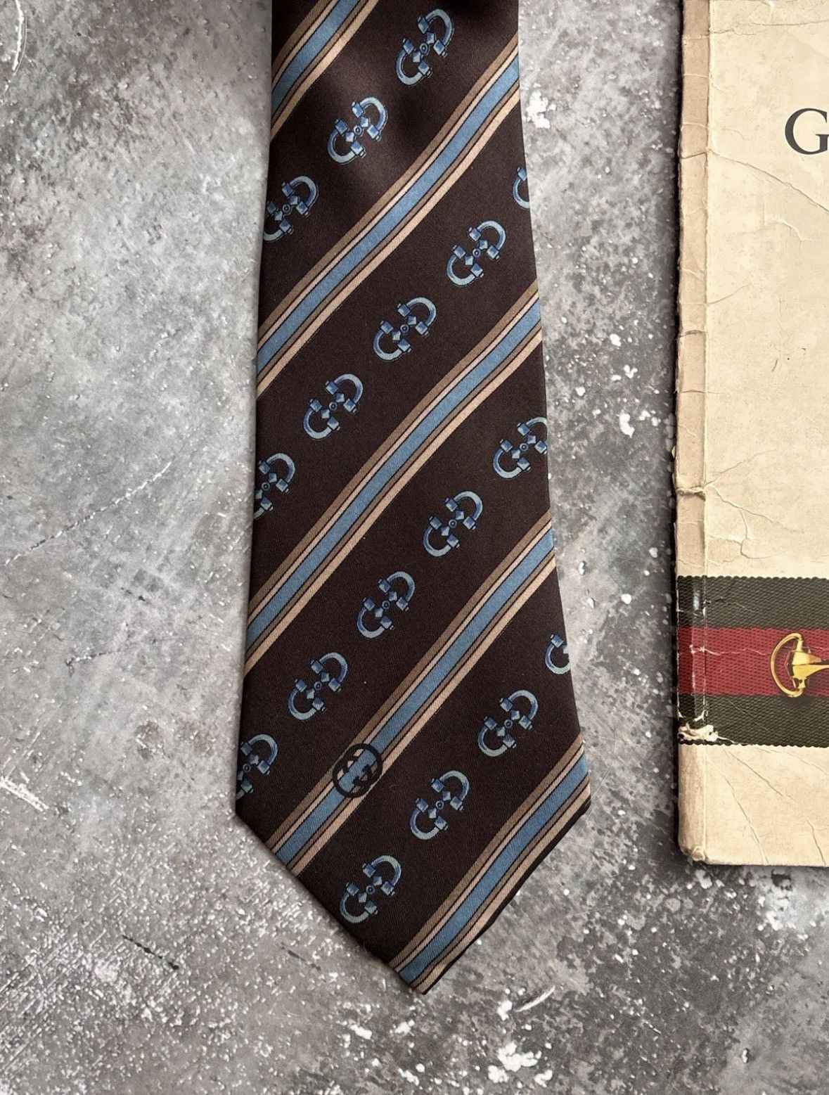 Gucci Deadstock Vintage 70s Gucci Tie. Horse bit Brown & Blue. NOS Size ONE SIZE - 3 Thumbnail