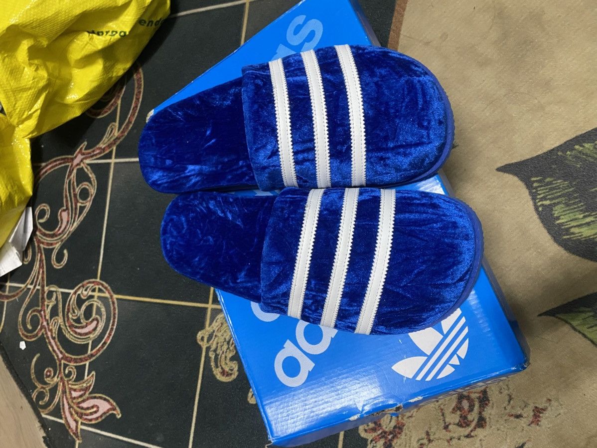 Adidas Adidas adimule slide blue velvet Size US 9 / EU 42 - 1 Thumbnail
