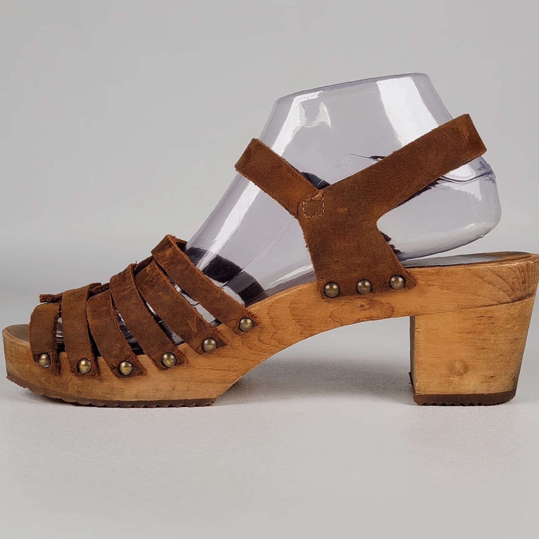 Vintage VINTAGE Sanita Silo Clog Sandal Women 39 Brown Leather Open Toe Buckle Mid Wood Arch Support Slip Resistant The Original Danish Clog Womens Size US 7.5 / IT 37.5 - 5 Thumbnail