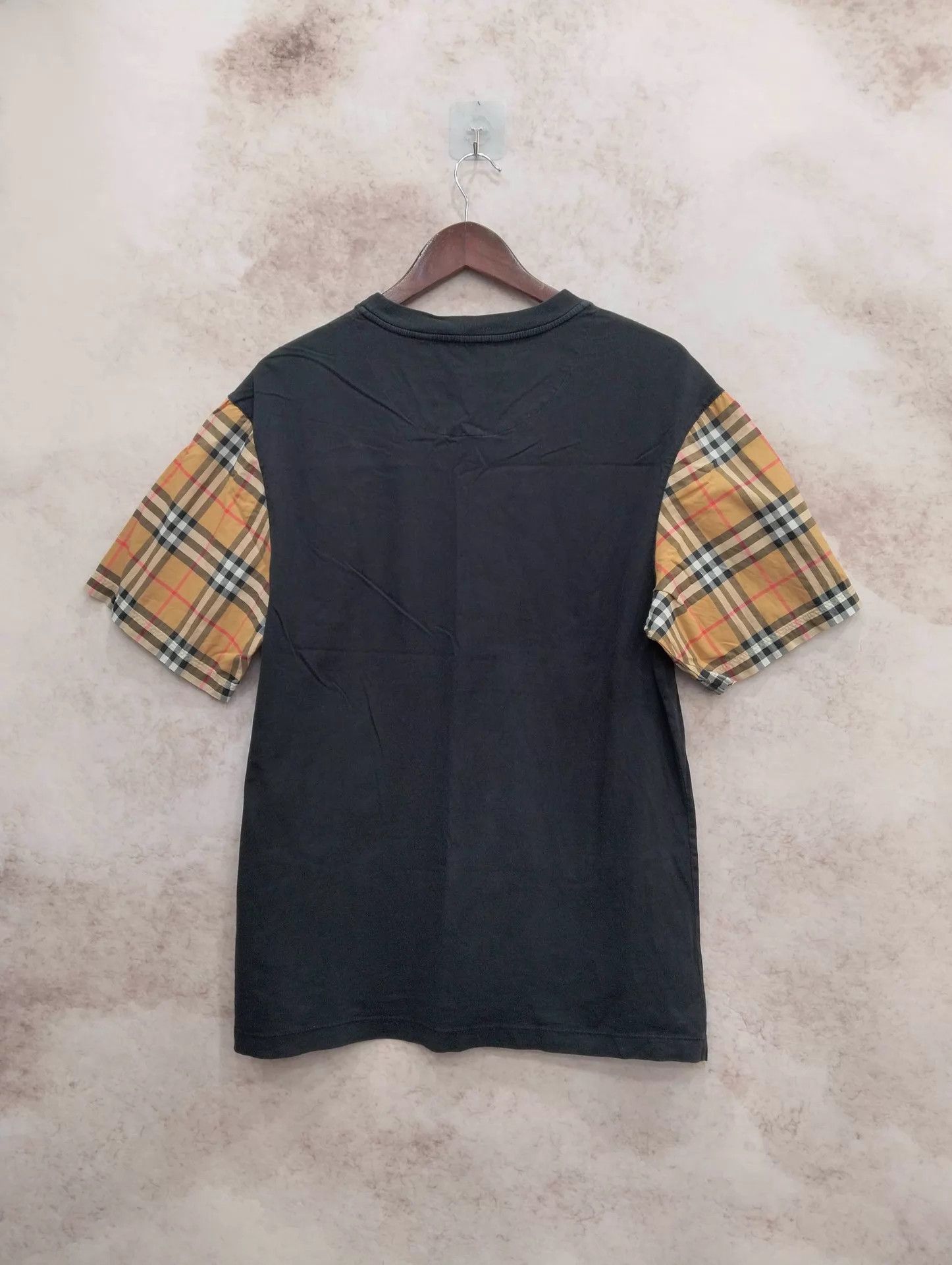Burberry Burberry Vintage Check Cotton Crew SS T-shirt M Size M / US 6-8 / IT 42-44 - 2 Thumbnail