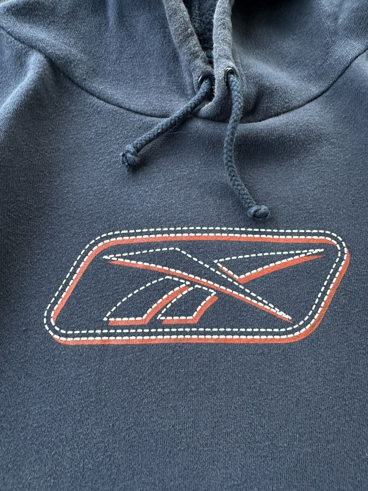 Reebok × Vintage Vintage Y2K Reebok Center Logo Sunfaded Hoodie A429 Size US XL / EU 56 / 4 - 4 Thumbnail
