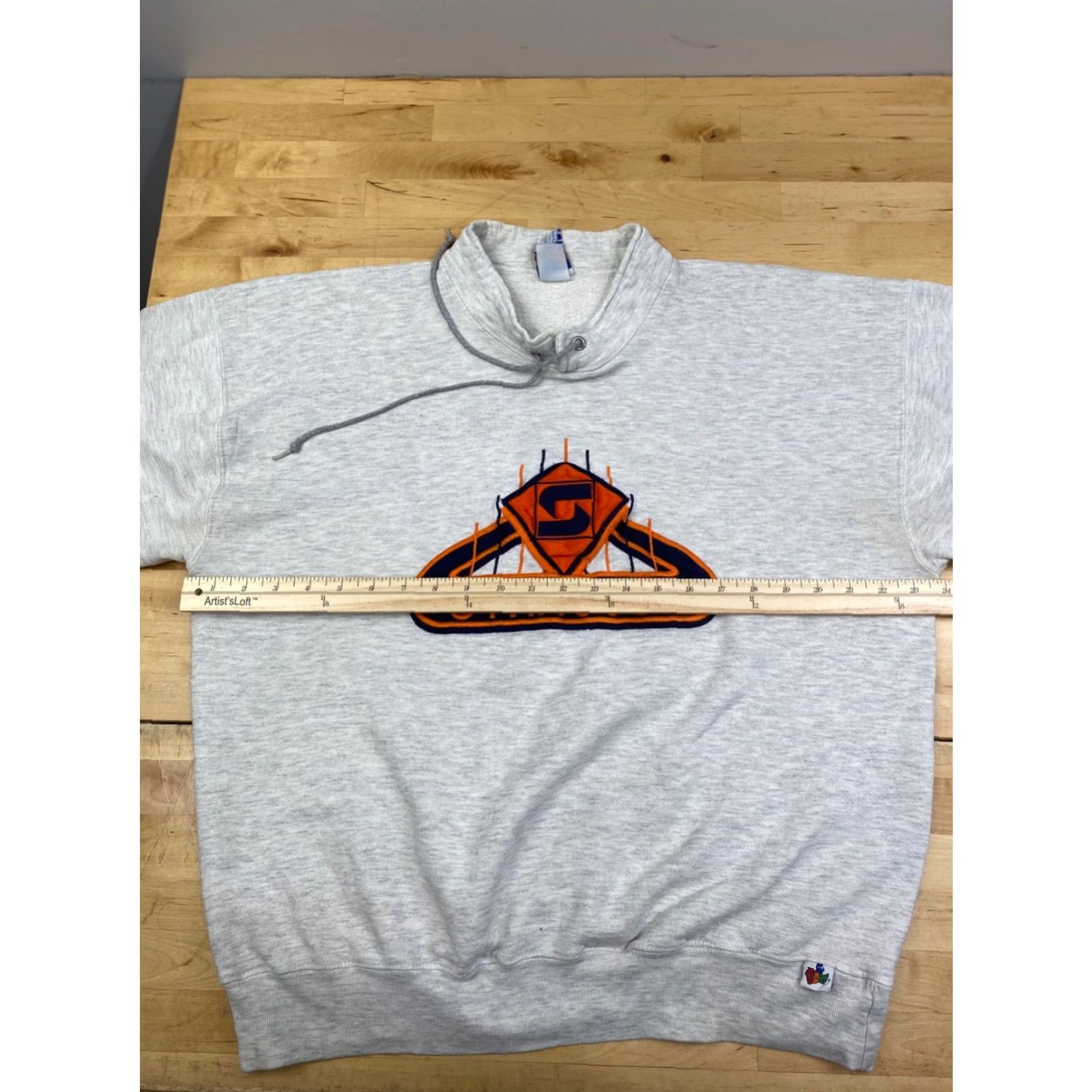 Vintage VINTAGE Syracuse University Sweatshirt XL Gray USA EmbroideredPullover Unisex Adults Sweatshirt Embroidered USA Gray XL Syracuse University Sweatshirt Size US XL / EU 56 / 4 - 6 Thumbnail