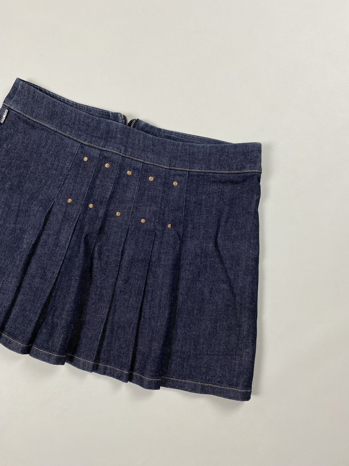 Burberry × Vintage Burberry London vintage Y2K denim mini skirt size US 10 Size 32" / US 10 / IT 46 - 6 Thumbnail