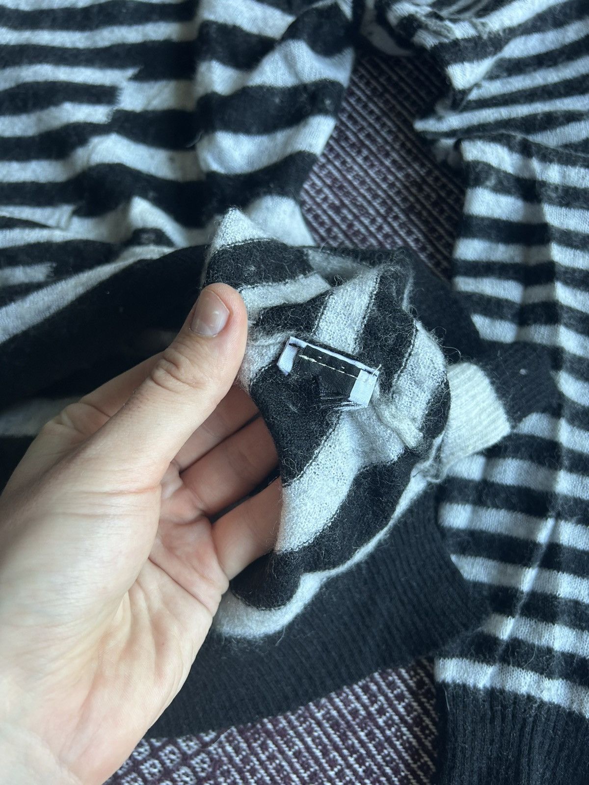 Diesel Diesel Black & White Striped Knit Sweater L / XL Y2K Style Size L / US 10 / IT 46 - 6 Thumbnail